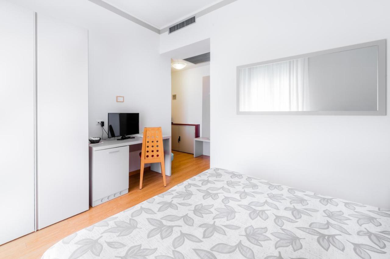Hotel Del Corso 비비오네 외부 사진