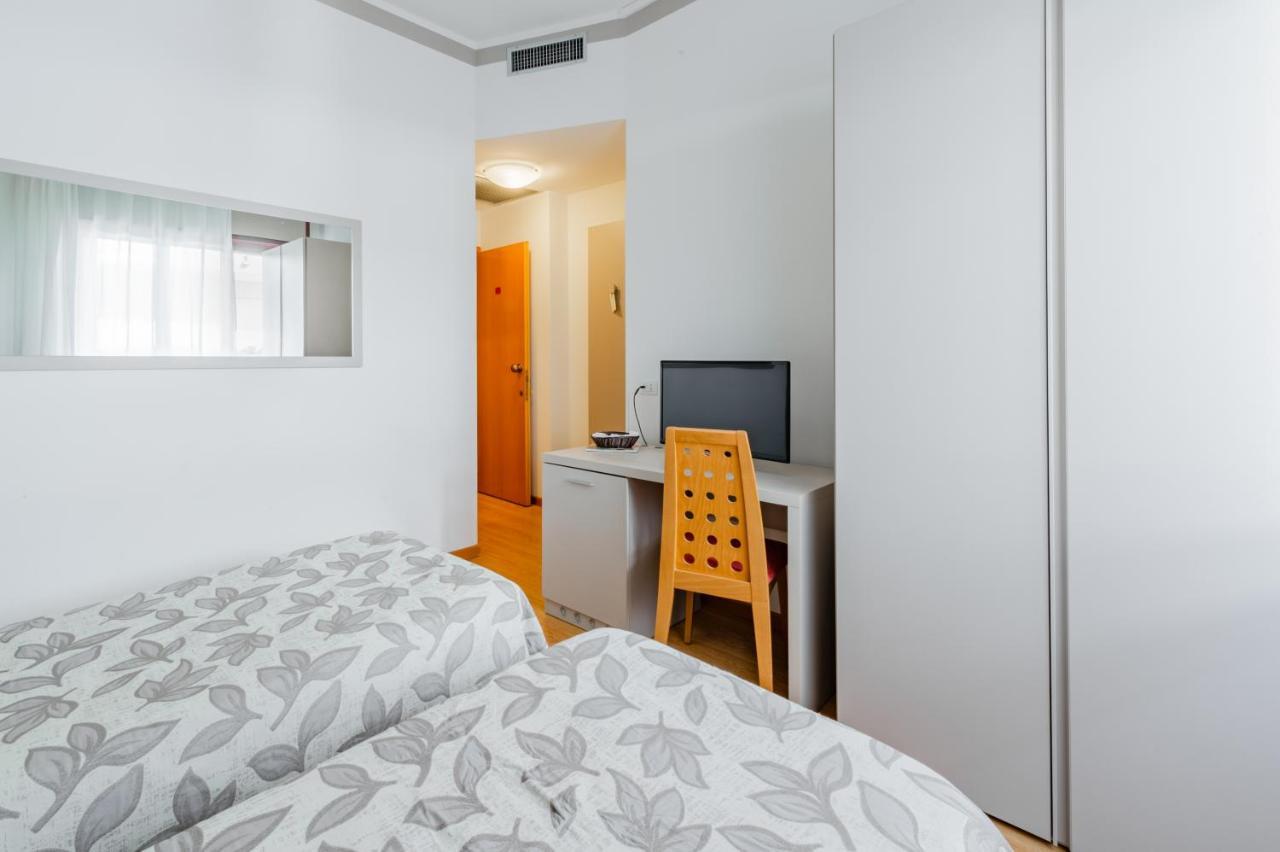 Hotel Del Corso 비비오네 외부 사진