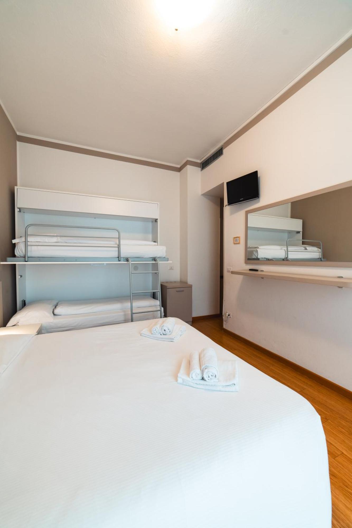 Hotel Del Corso 비비오네 외부 사진
