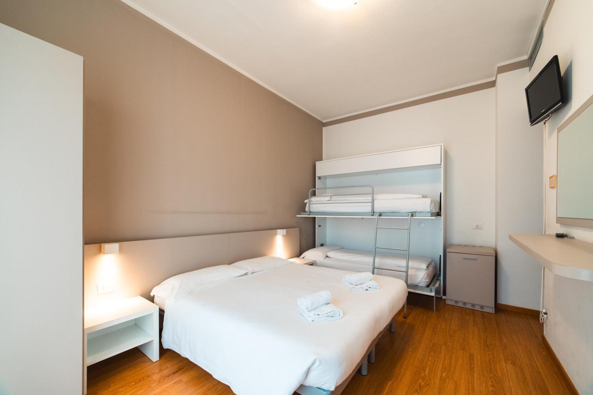 Hotel Del Corso 비비오네 외부 사진